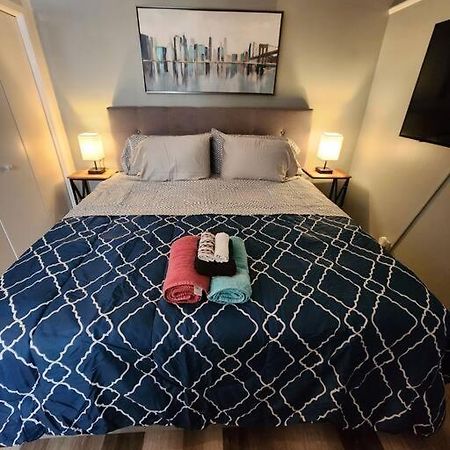 Blue Shark *W7* @ Montrose 1Br Private King Loft Daire Houston Dış mekan fotoğraf