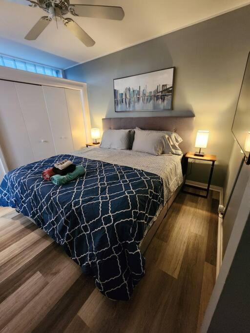 Blue Shark *W7* @ Montrose 1Br Private King Loft Daire Houston Dış mekan fotoğraf