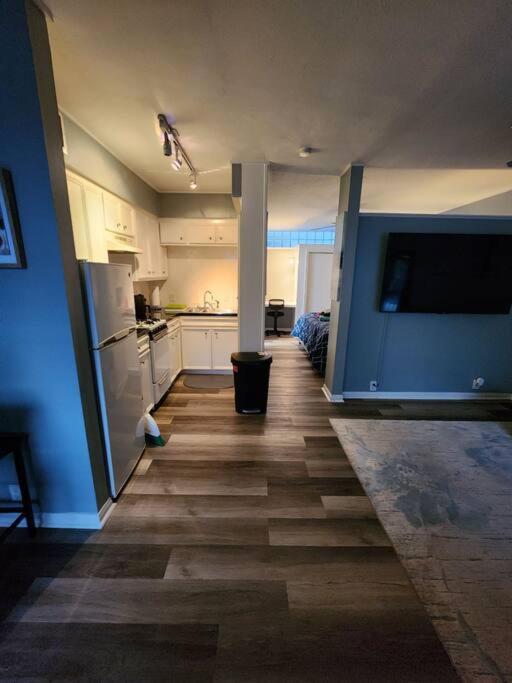 Blue Shark *W7* @ Montrose 1Br Private King Loft Daire Houston Dış mekan fotoğraf